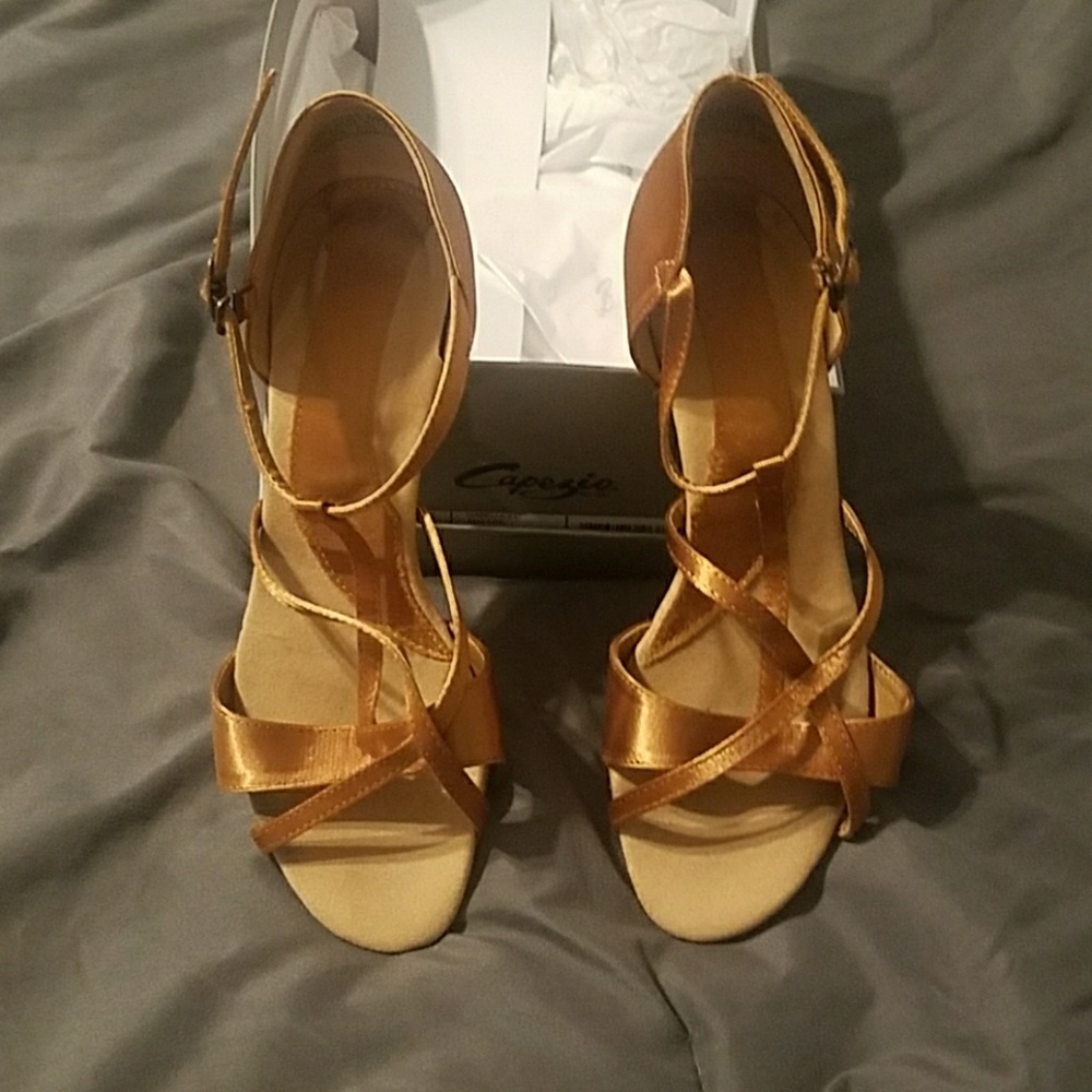 Capello dance shoes
